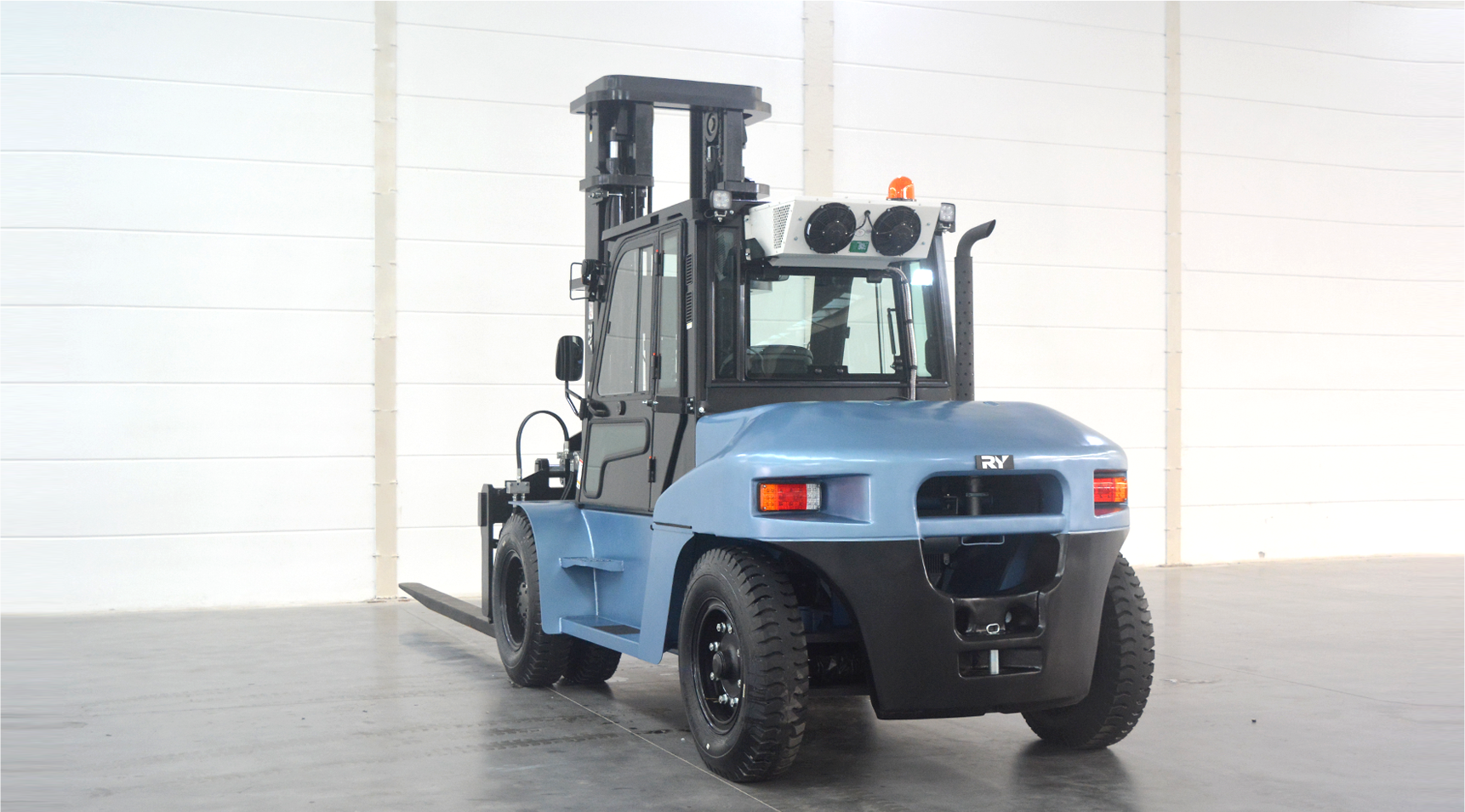 Royal's New Generation Pro Plus Series Internal Combustion Forklifts 5.0 - 10,0 ton 